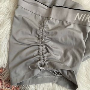Nike Pro